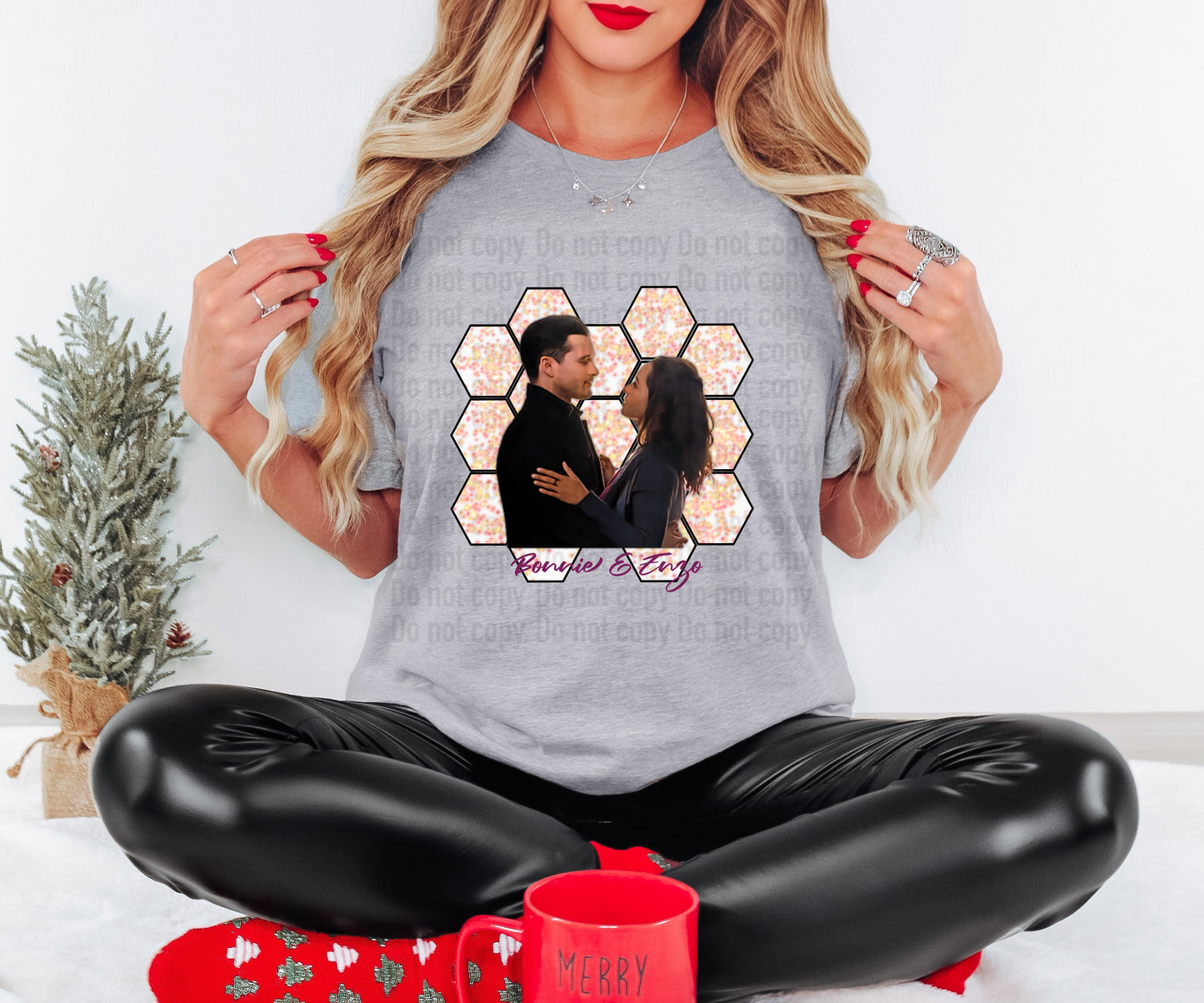 Bonnie Enzo Honeycomb Background