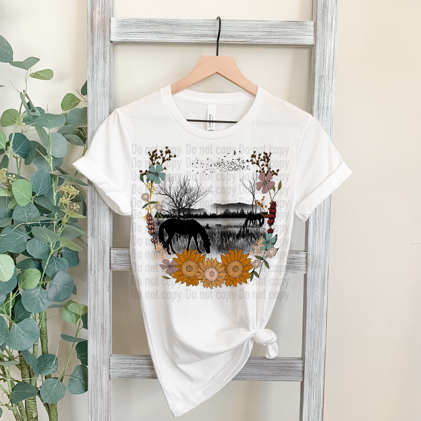 Horses Grazing Wild And Free - T-Shirt & Hoodie